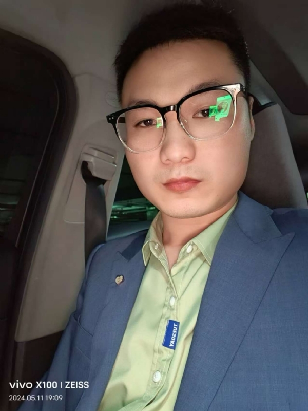 东东的第二张照片--扬中王婆说媒